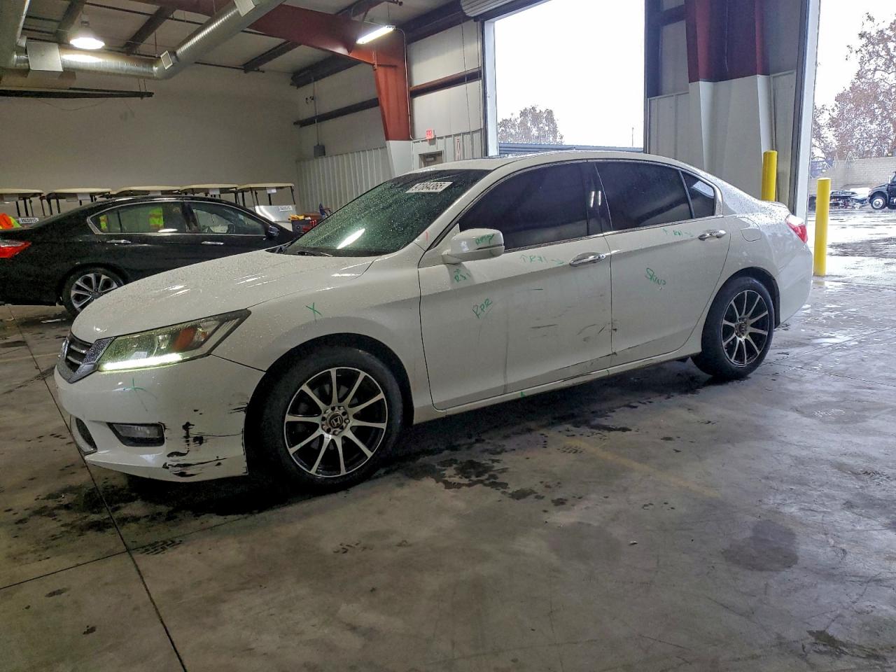 2015 HONDA ACCORD