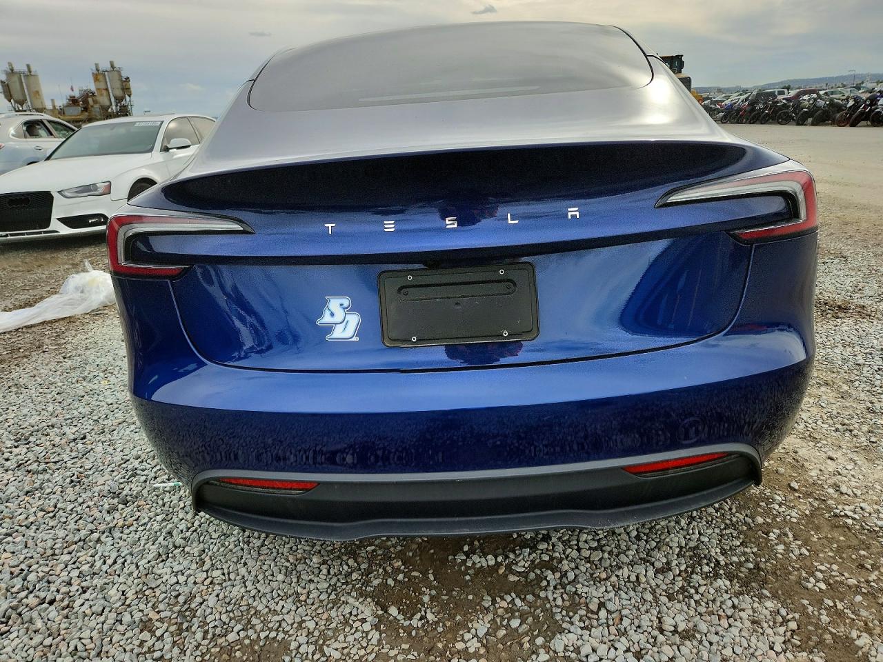 2024 TESLA MODEL 3 photo 6