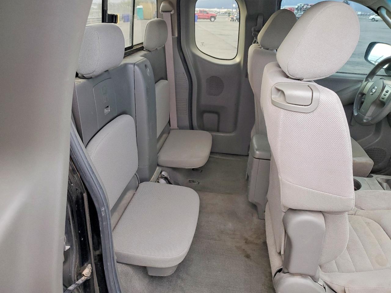 2006 NISSAN FRONTIER KING CAB XE photo 10