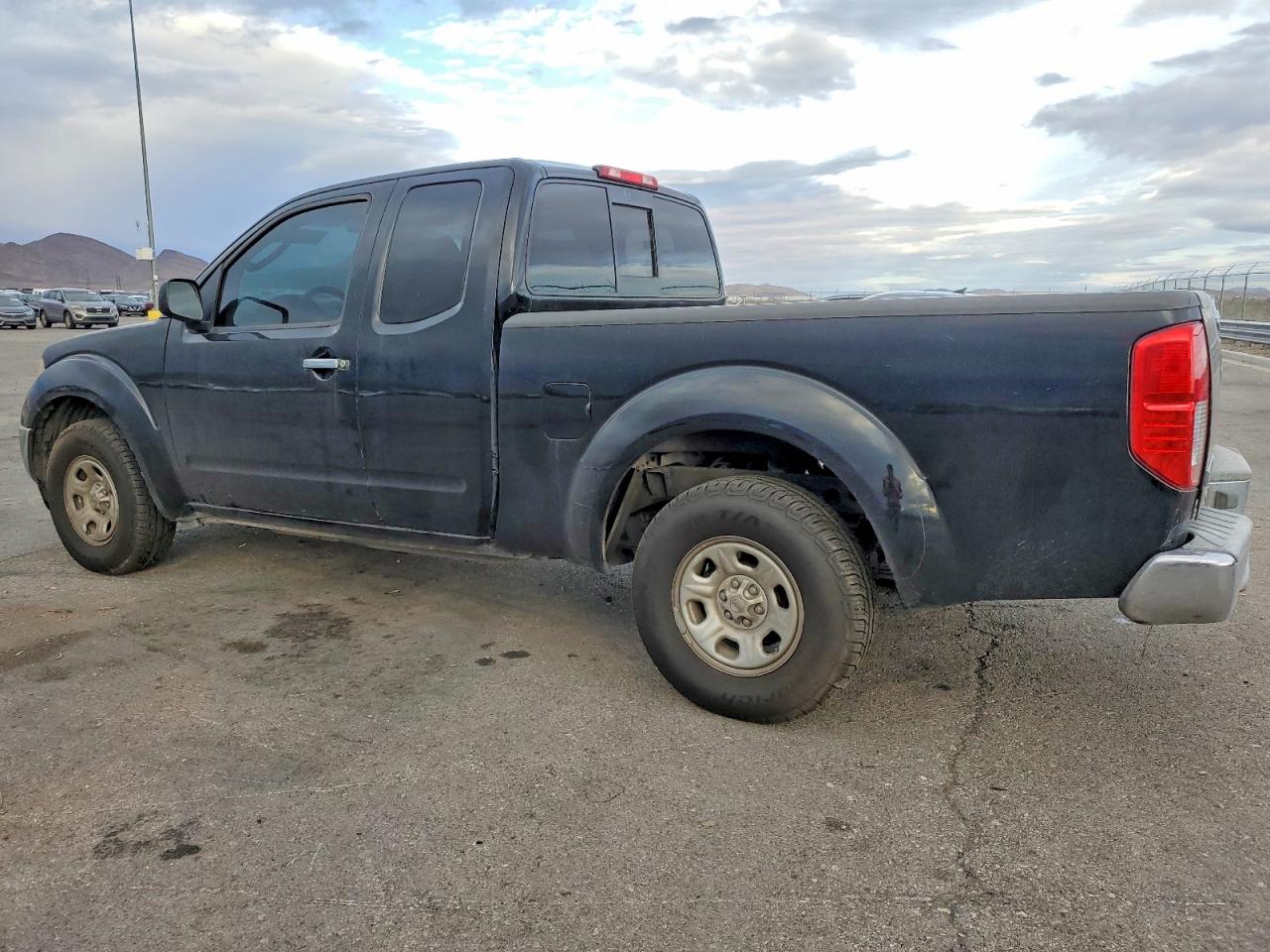 2006 NISSAN FRONTIER KING CAB XE photo 2
