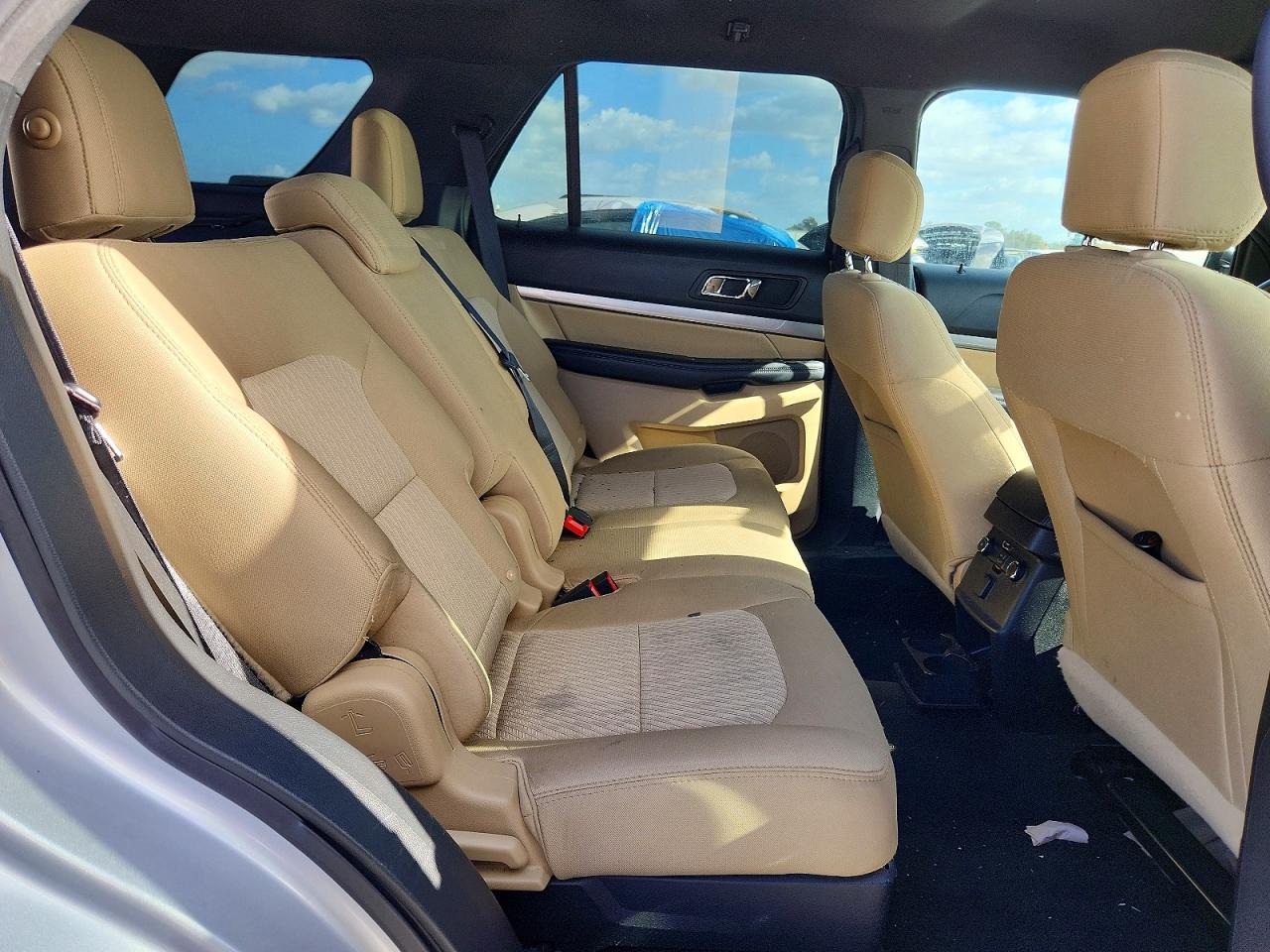 2017 FORD EXPLORER photo 11