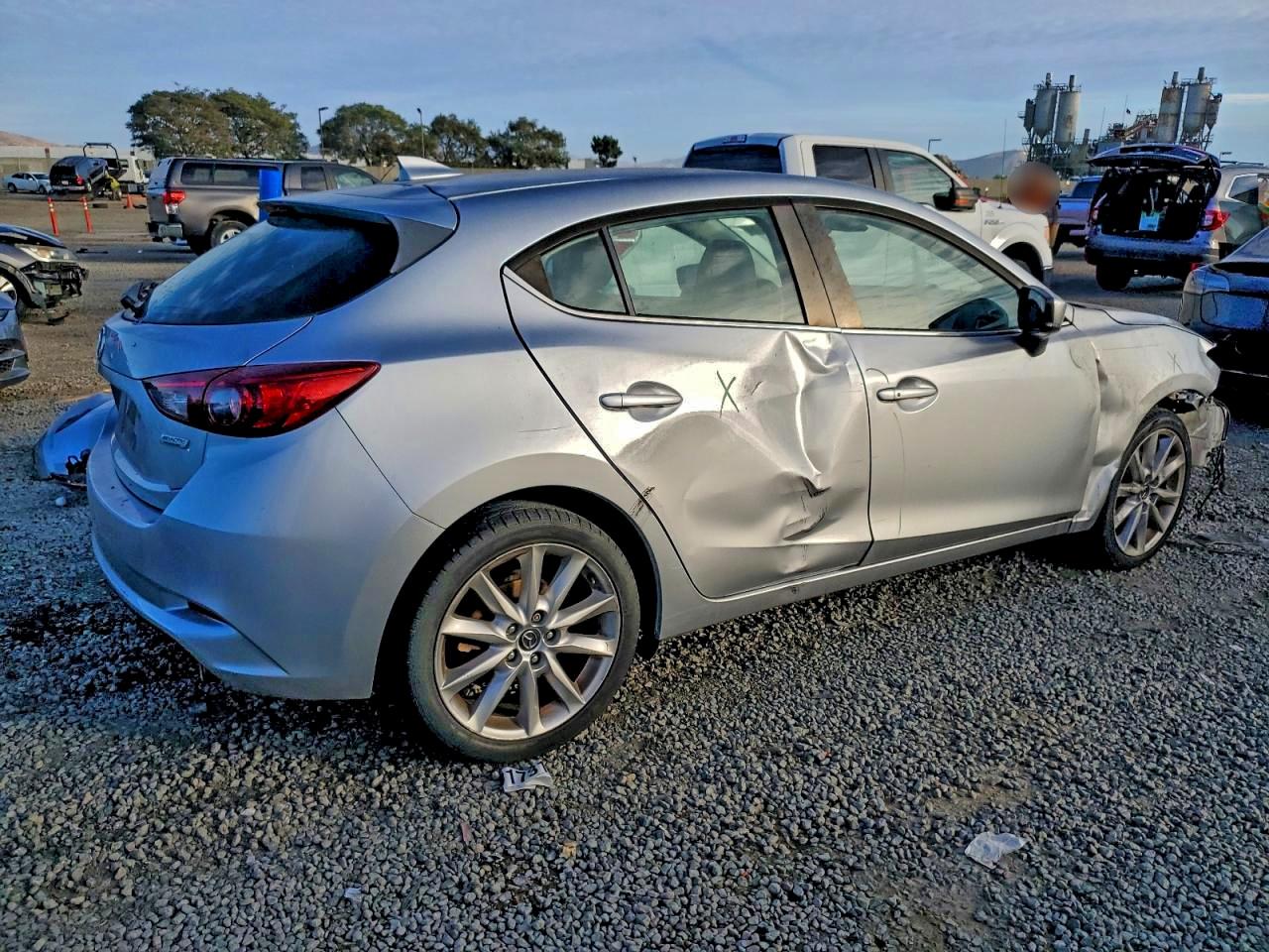 2017 MAZDA 3 GRAND TOURING photo 3