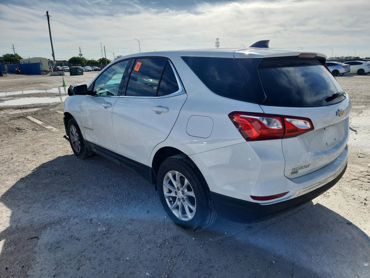 2020 CHEVROLET EQUINOX LT photo 2