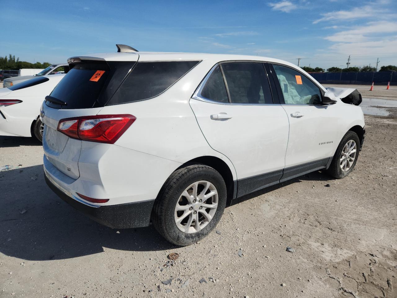 2020 CHEVROLET EQUINOX LT photo 3