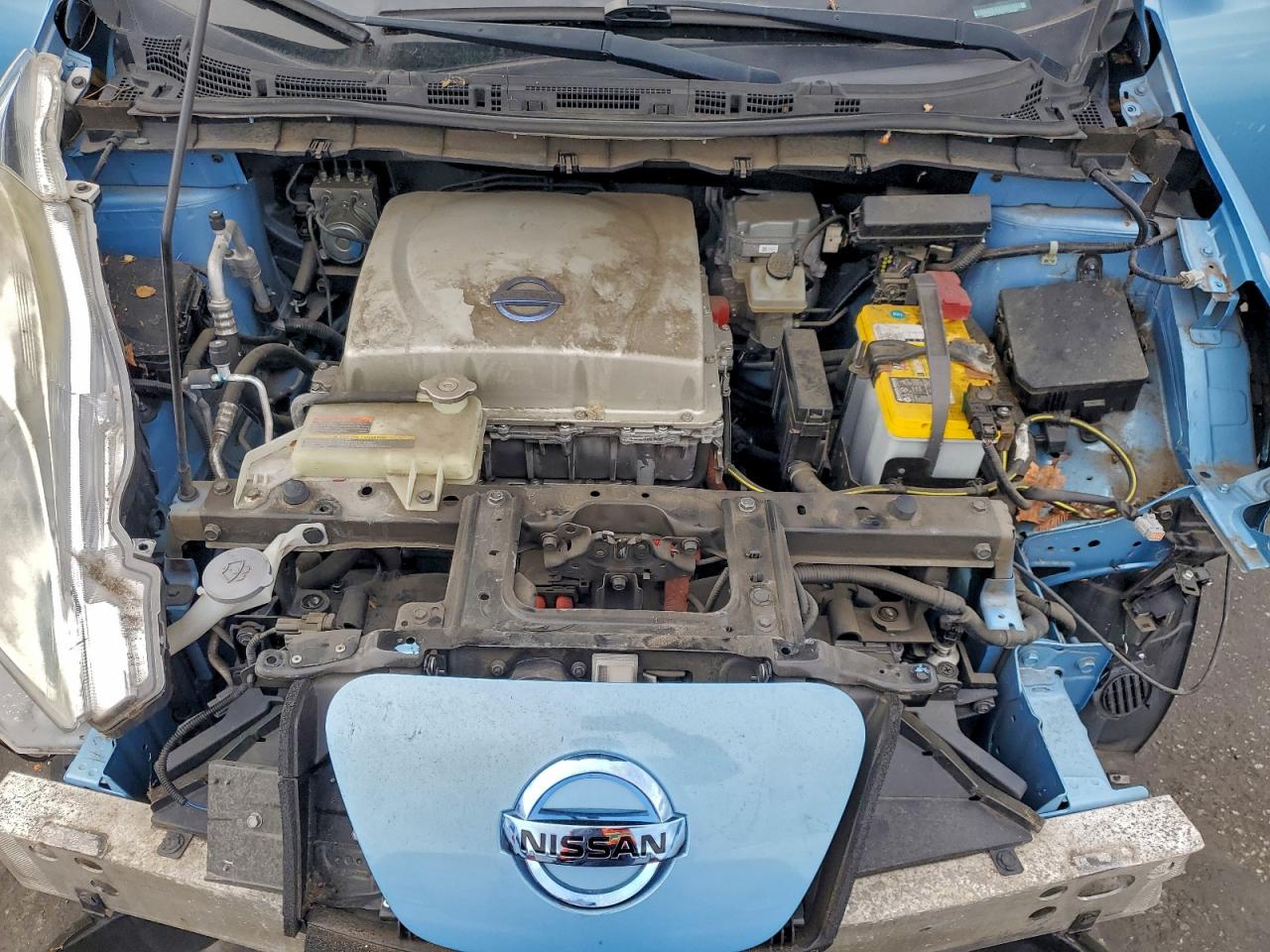 2015 NISSAN LEAF S photo 11