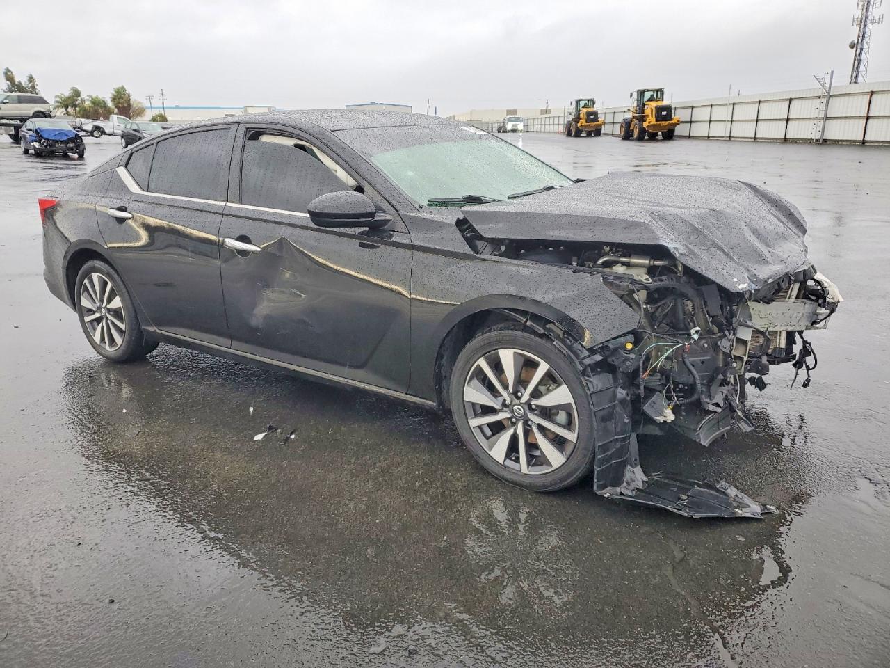 2019 NISSAN ALTIMA S photo 4