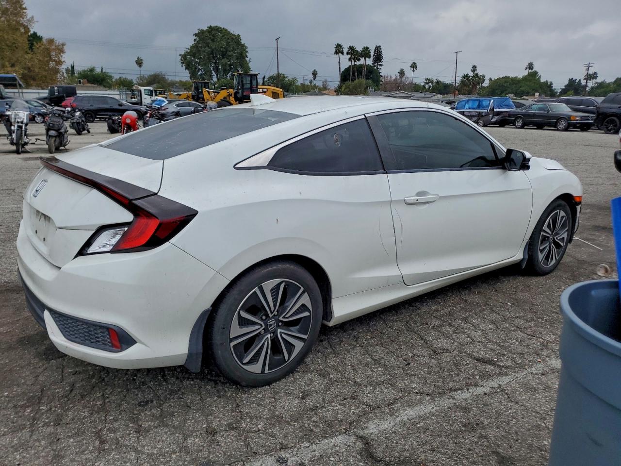 2016 HONDA CIVIC EX photo 3