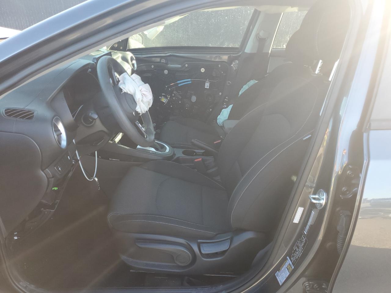 2023 KIA FORTE LX photo 7