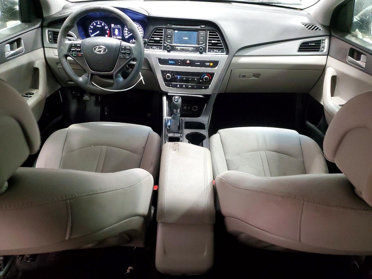 2015 HYUNDAI SONATA SE photo 8