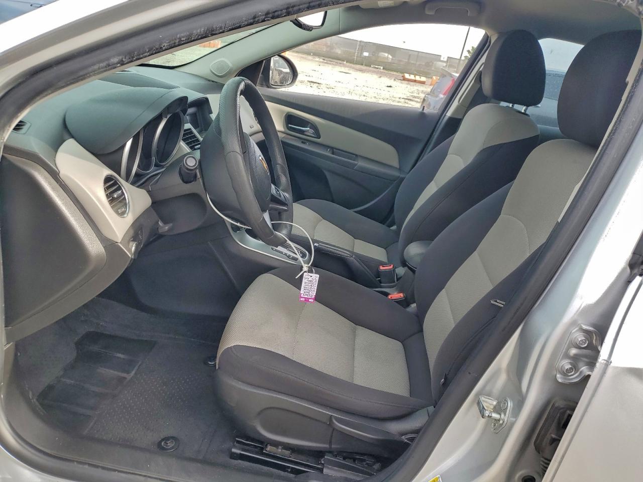 2016 CHEVROLET CRUZE LIMITED LS photo 7