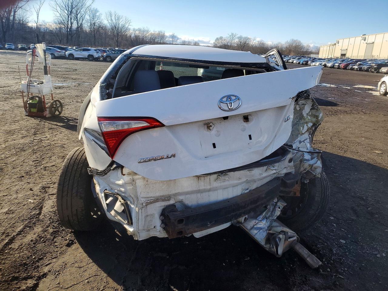 2016 TOYOTA COROLLA L photo 6