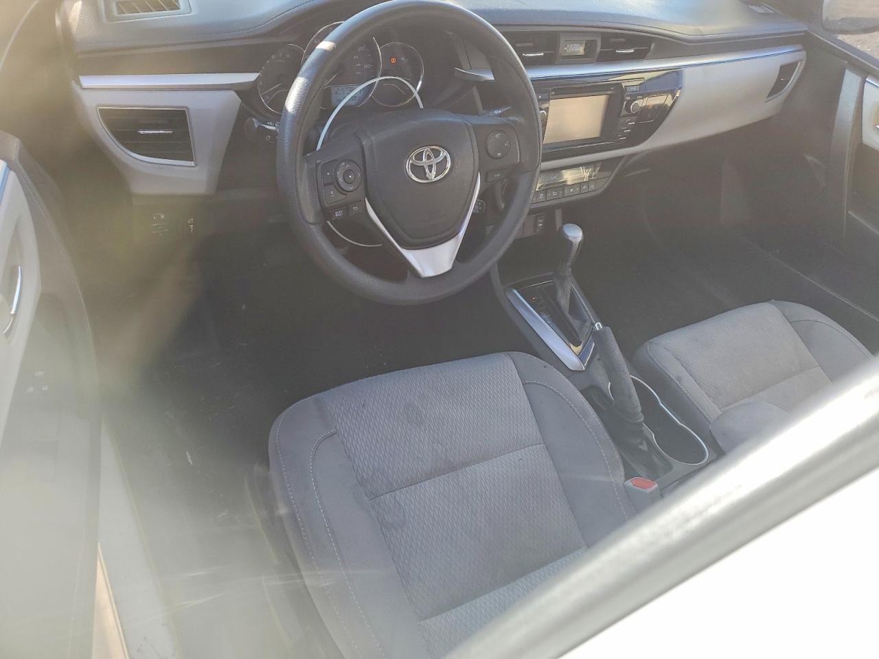 2016 TOYOTA COROLLA L photo 8