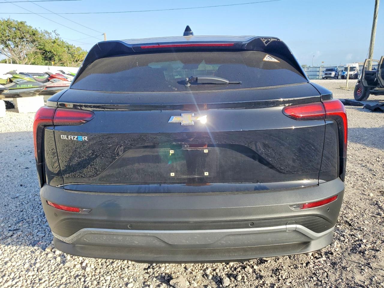 2025 CHEVROLET BLAZER LT photo 6