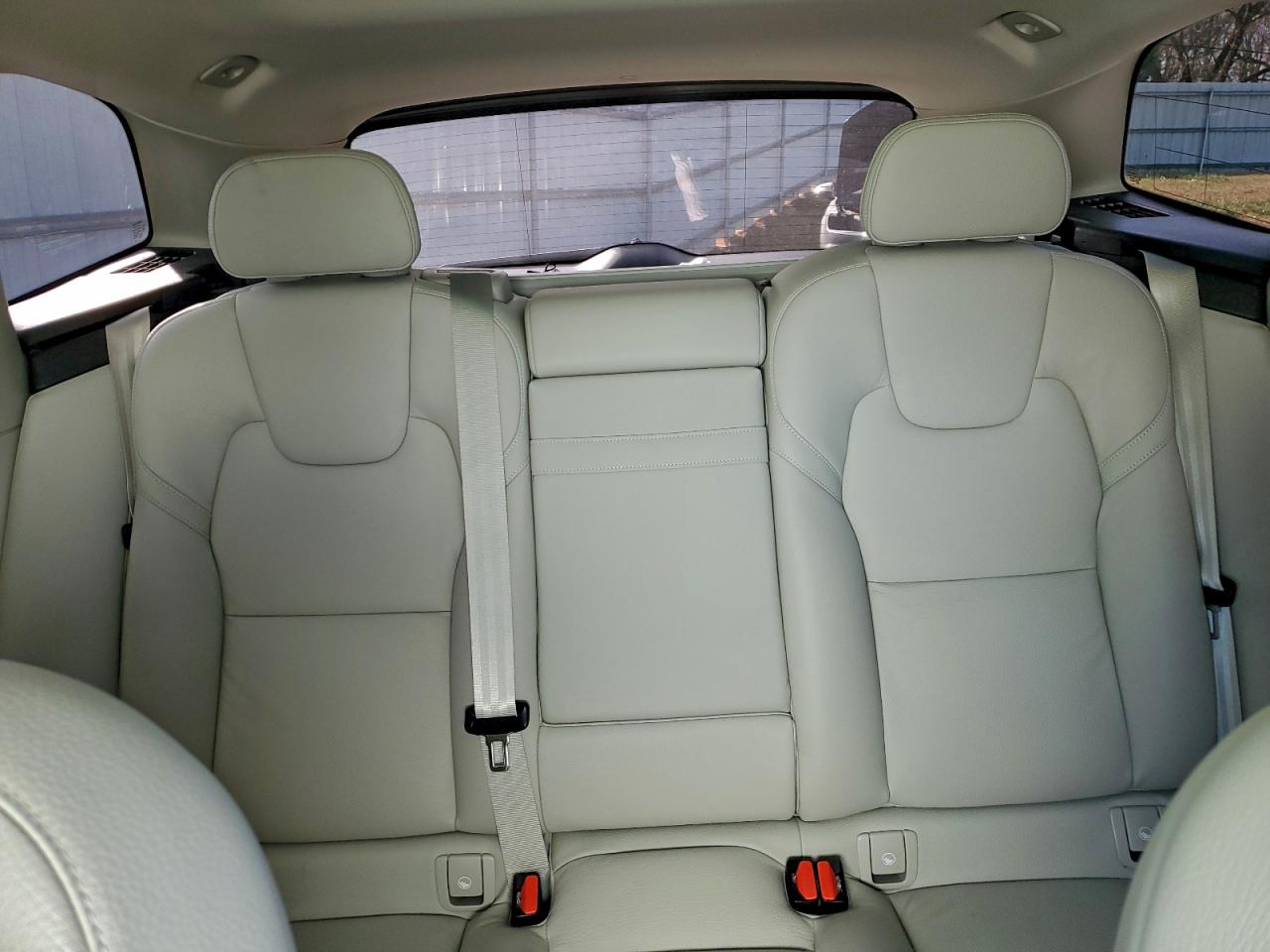 2021 VOLVO XC60 T5 MOMENTUM photo 10