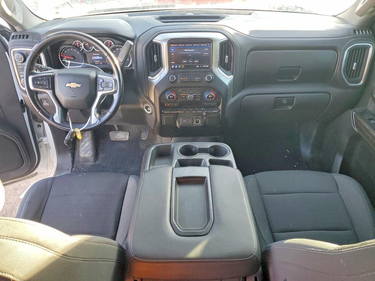 2020 CHEVROLET SILVERADO K1500 LT photo 8