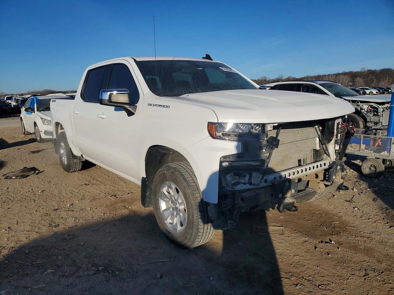 2020 CHEVROLET SILVERADO K1500 LT photo 4