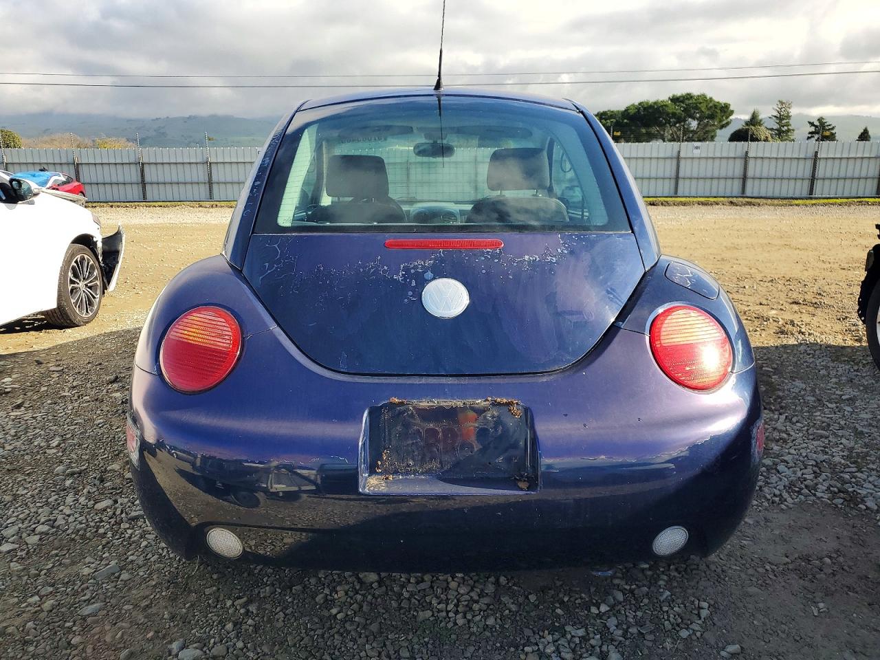 2004 VOLKSWAGEN NEW BEETLE GL photo 6