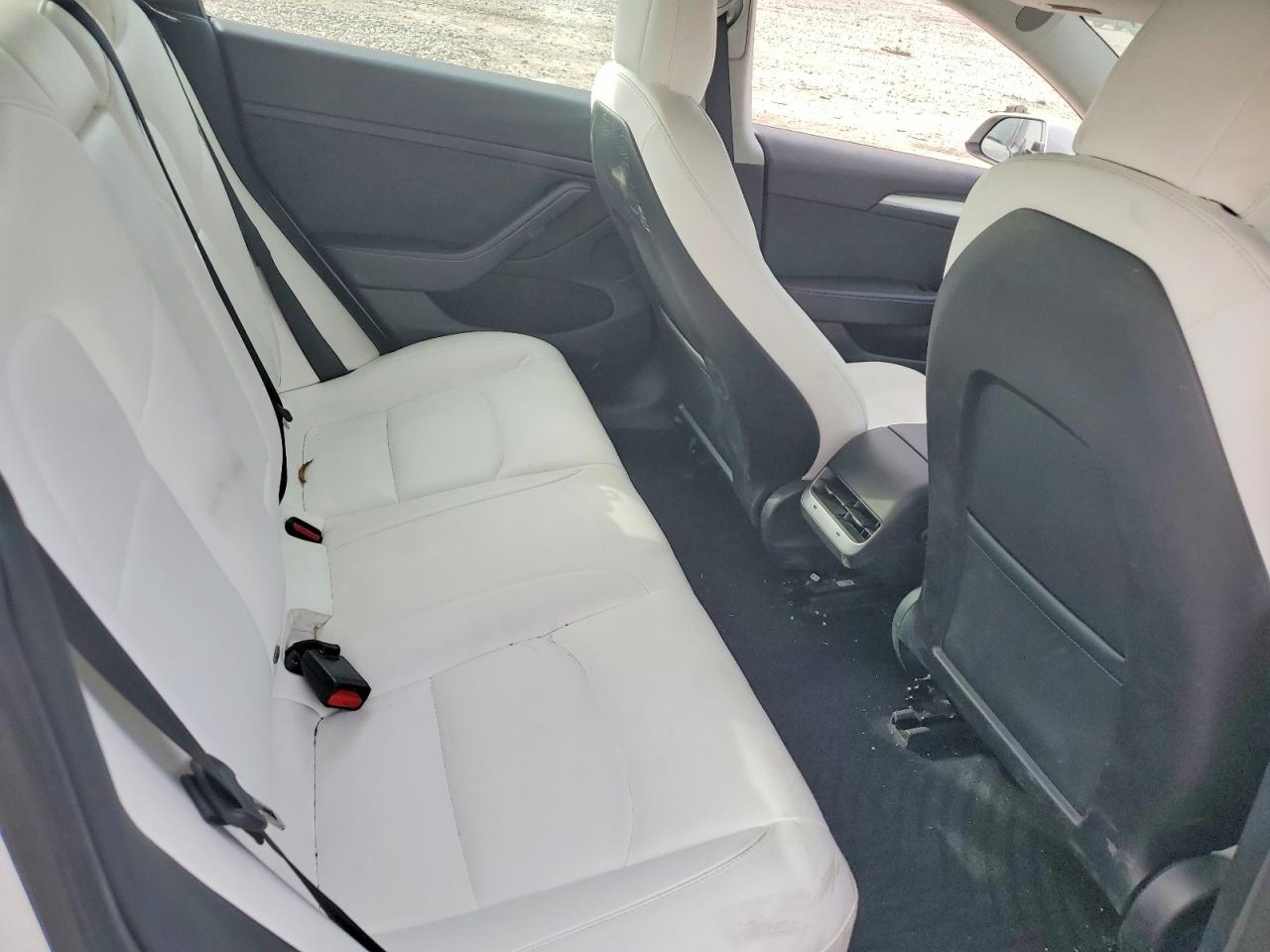 2022 TESLA MODEL 3 photo 10