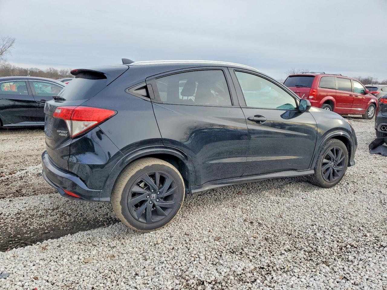 2021 HONDA HR-V SPORT photo 3
