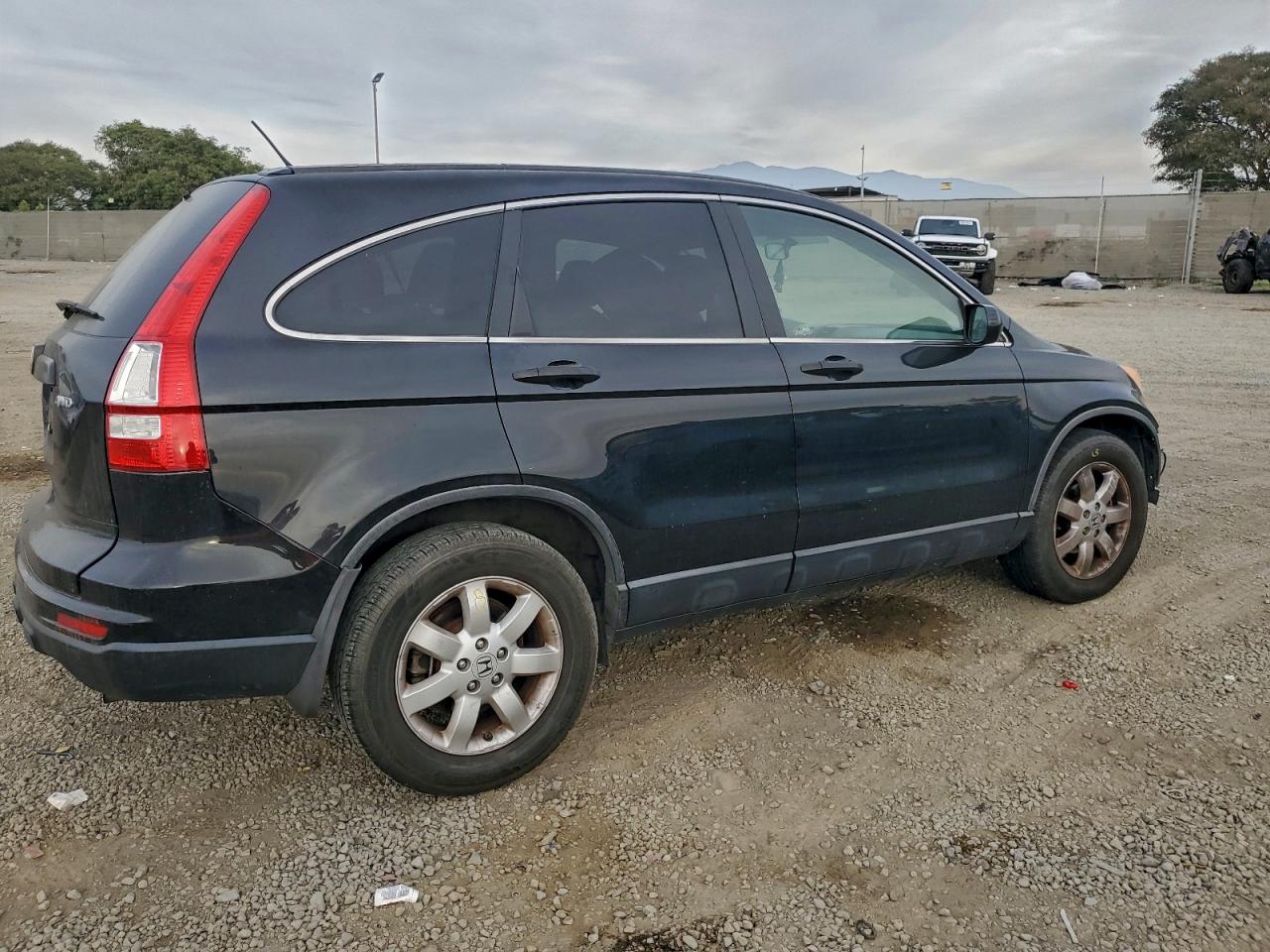 2011 HONDA CR-V SE photo 5
