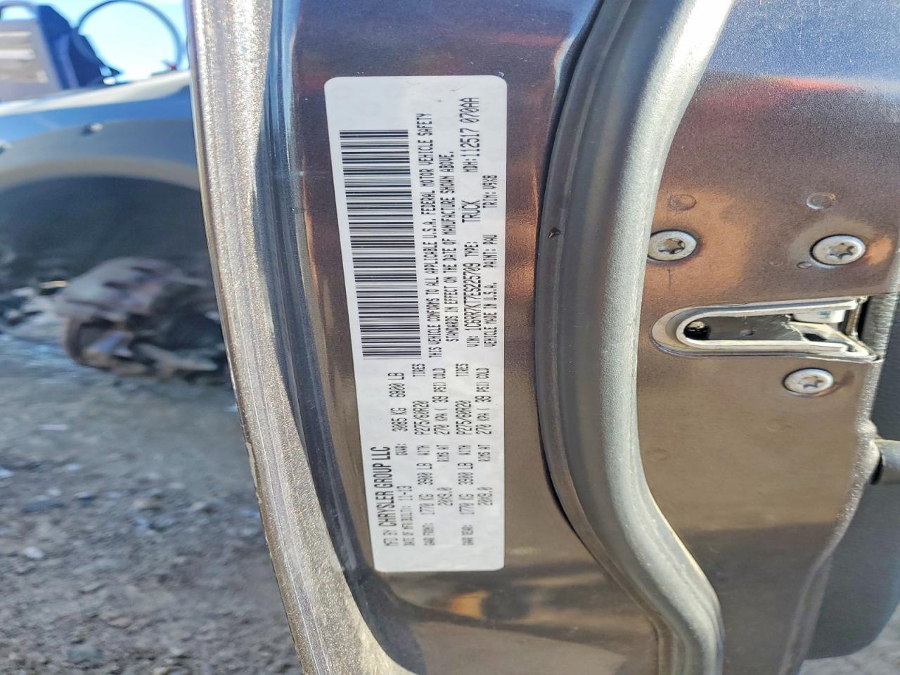 2014 RAM 1500 ST photo 13