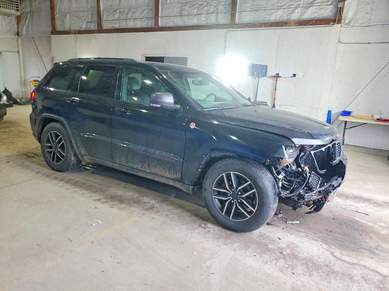 2020 JEEP GRAND CHEROKEE TRAILHAWK photo 4