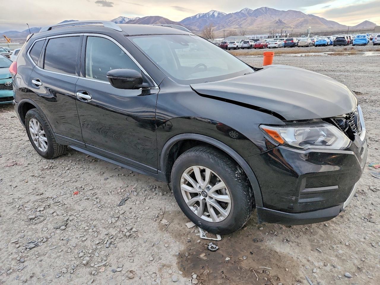 2020 NISSAN ROGUE S photo 4
