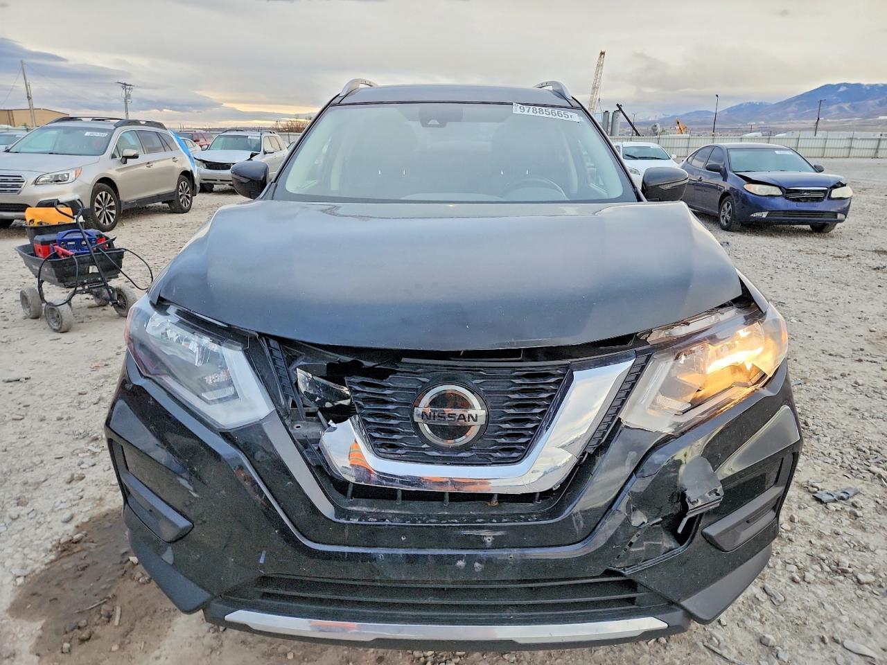 2020 NISSAN ROGUE S photo 5
