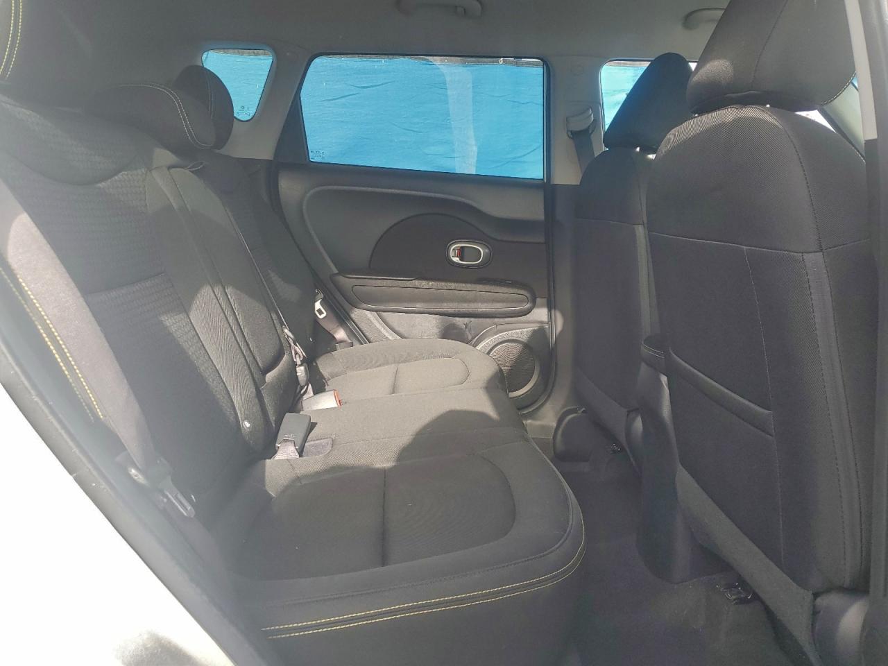 2016 KIA SOUL + photo 10