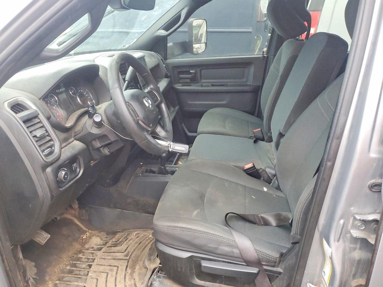 2022 RAM 3500 TRADESMAN photo 7