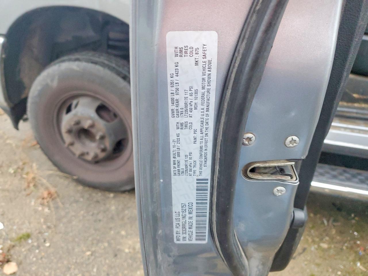 2022 RAM 3500 TRADESMAN photo 13