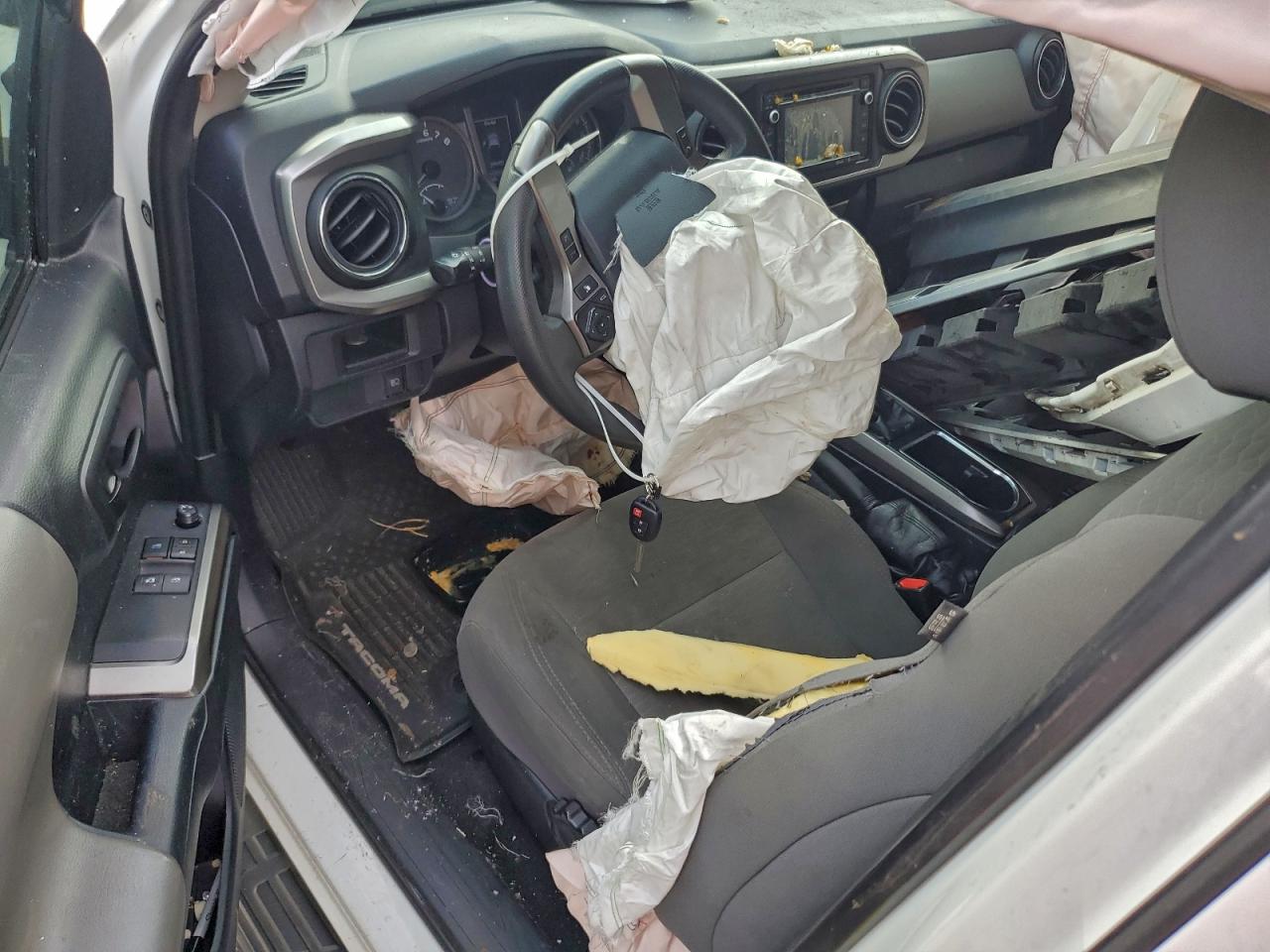 2019 TOYOTA TACOMA ACCESS CAB photo 8