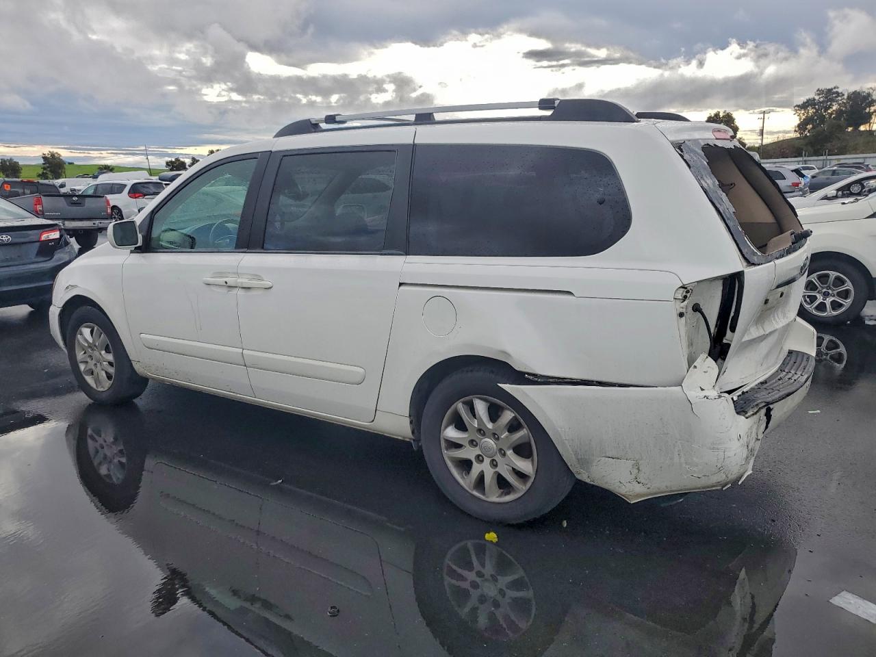 2006 KIA SEDONA LX photo 2