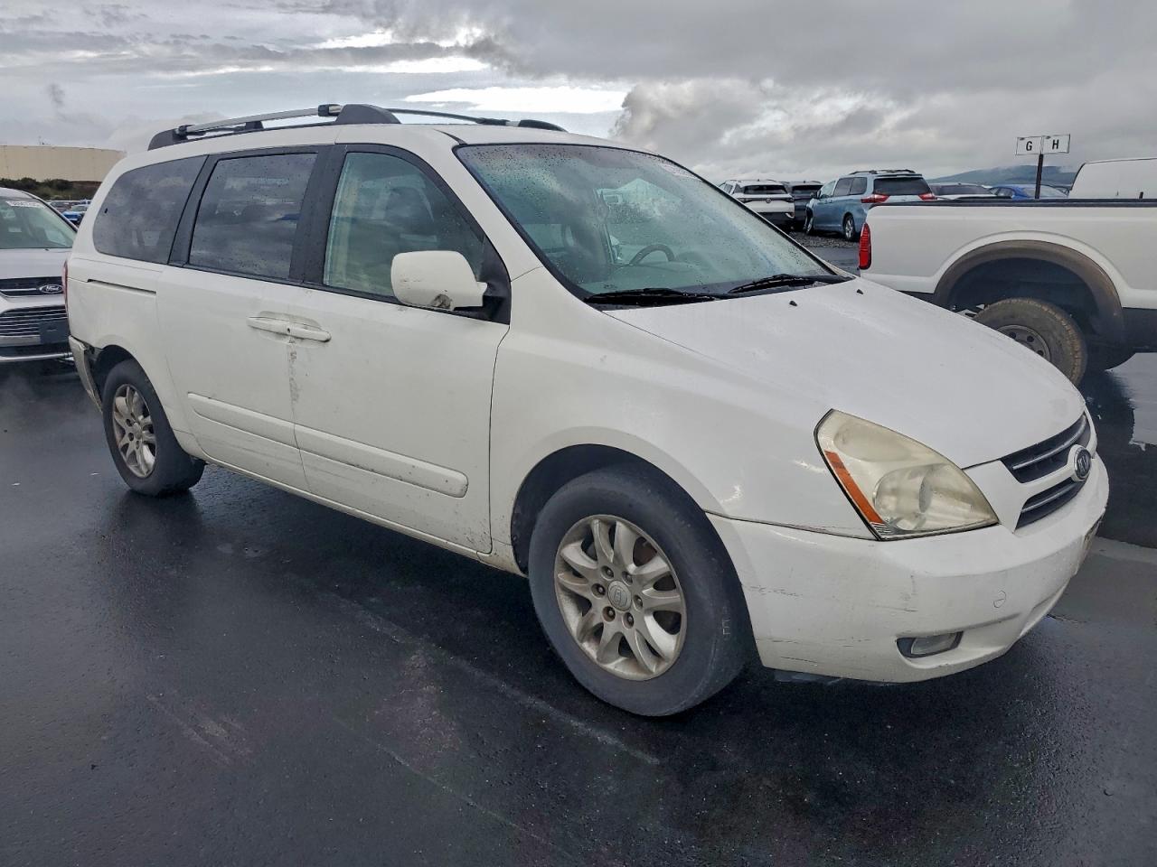 2006 KIA SEDONA LX photo 4