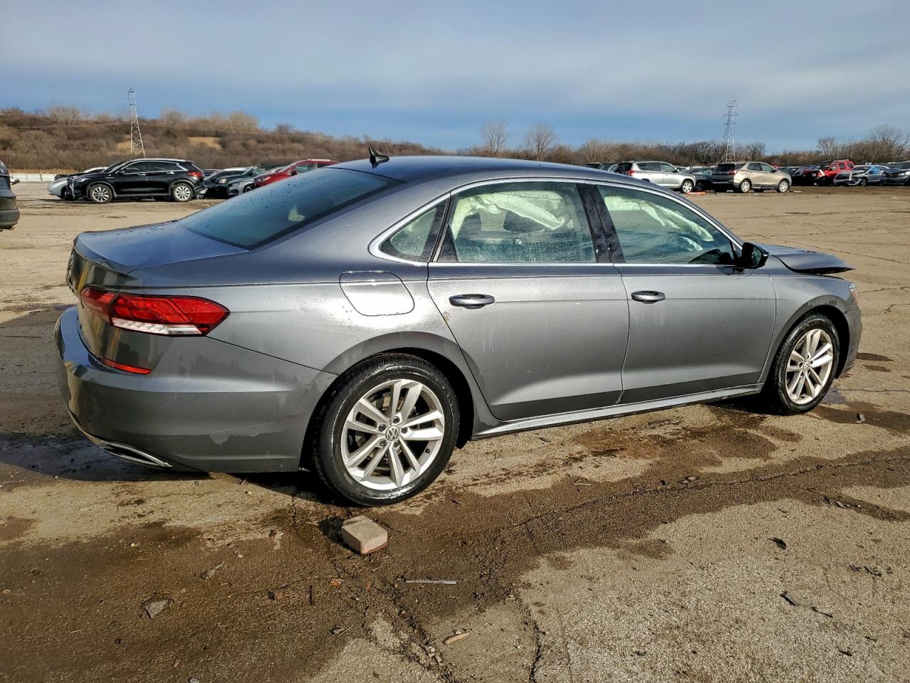 2020 VOLKSWAGEN PASSAT SE photo 5