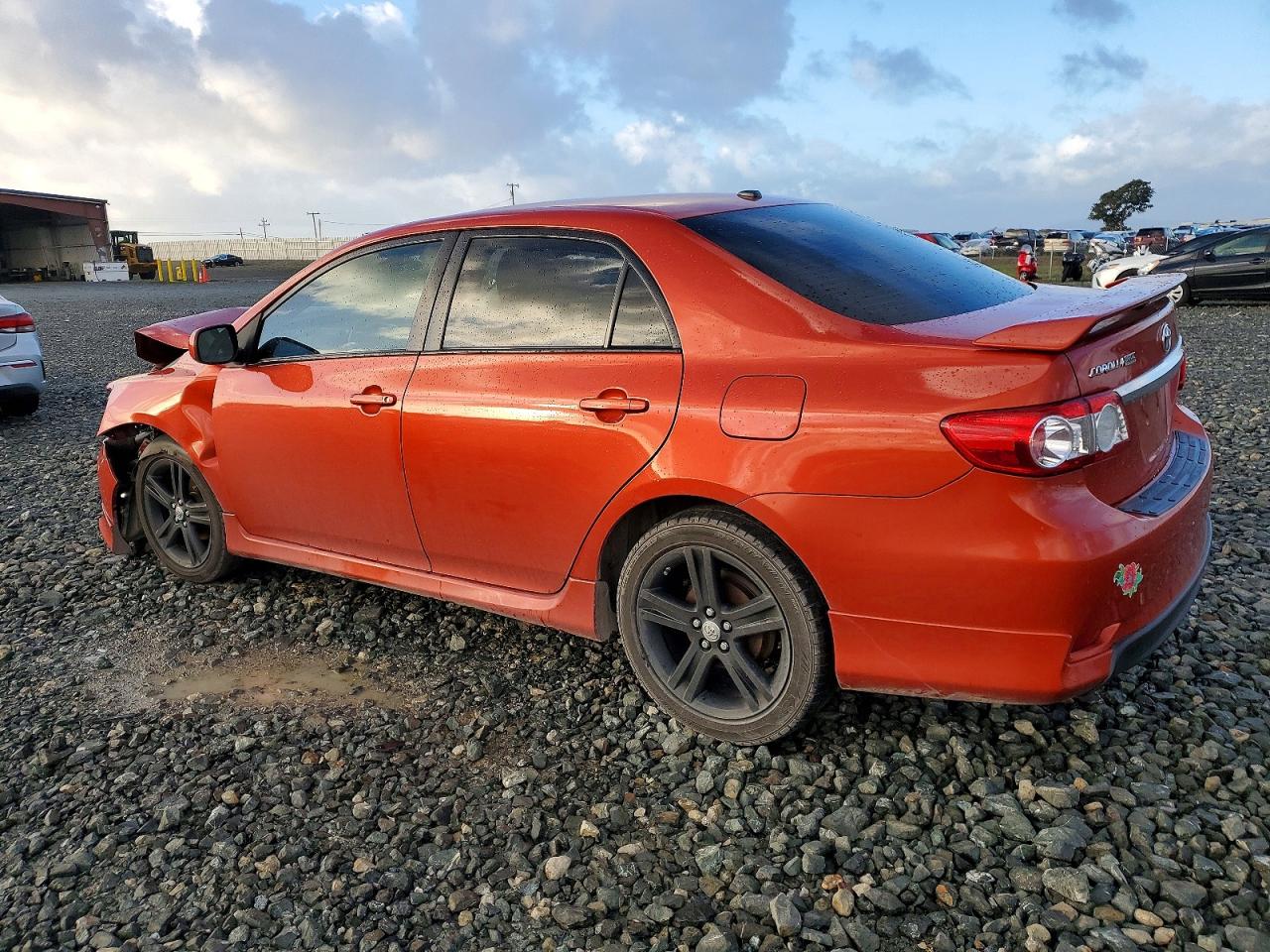 2013 TOYOTA COROLLA BASE photo 2