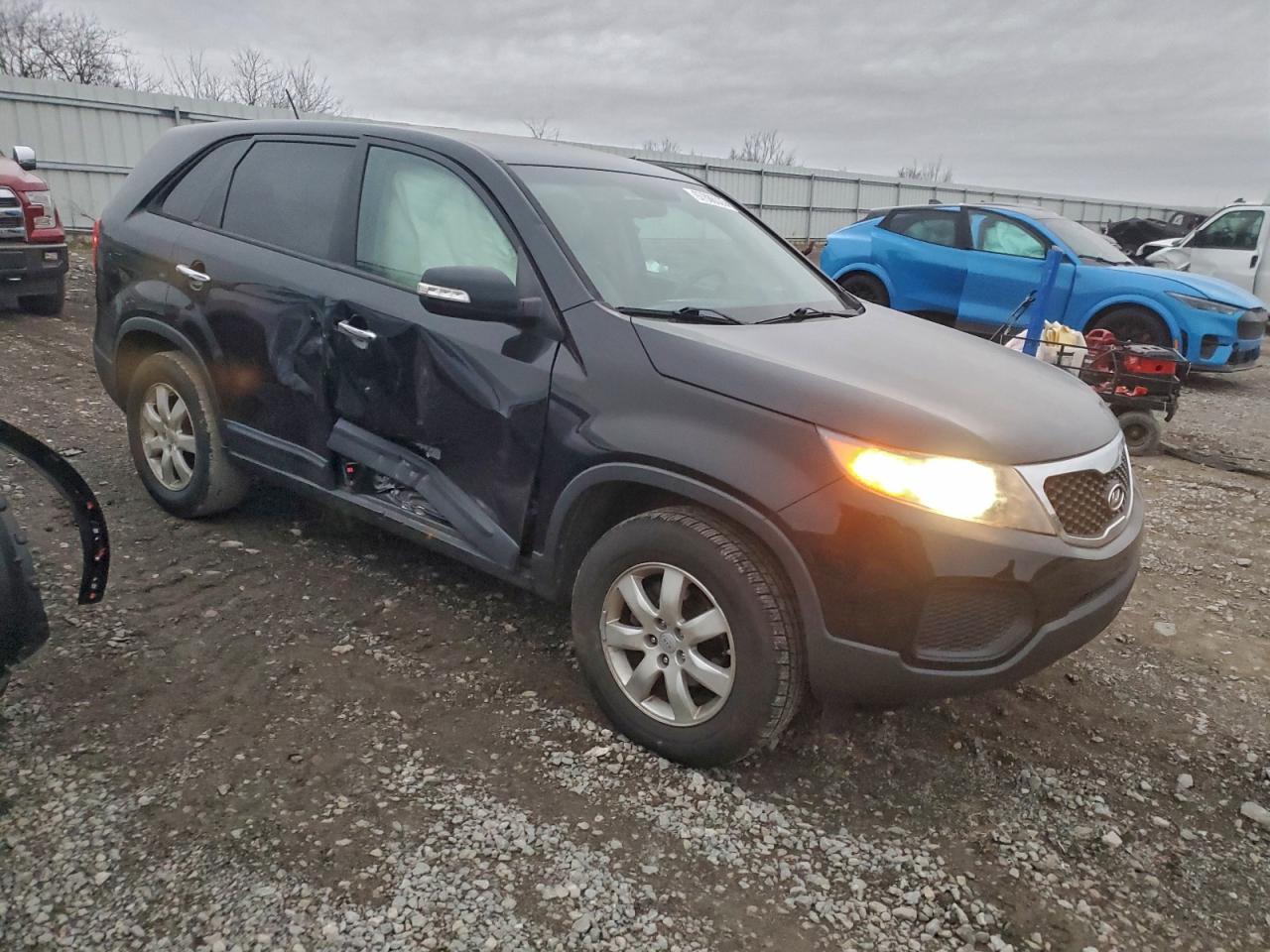 2011 KIA SORENTO BASE photo 4