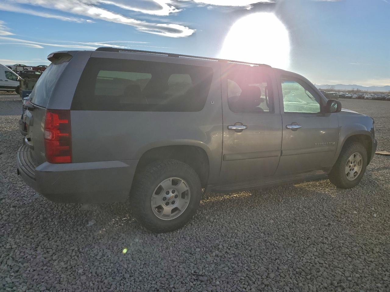 2008 CHEVROLET SUBURBAN K1500 LS photo 3