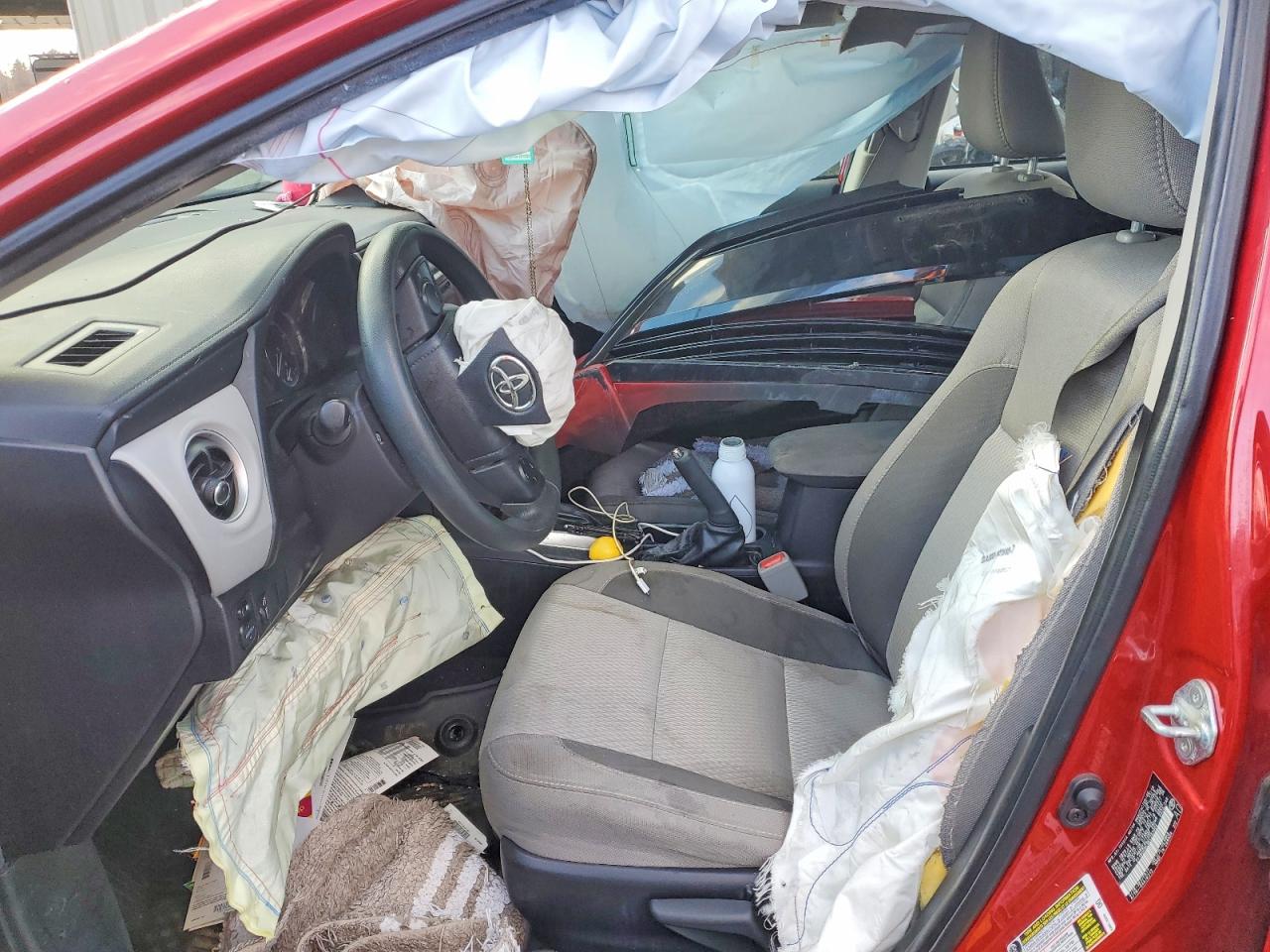 2019 TOYOTA COROLLA L photo 7