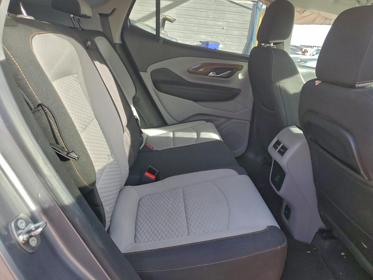 2018 GMC TERRAIN SLE photo 11