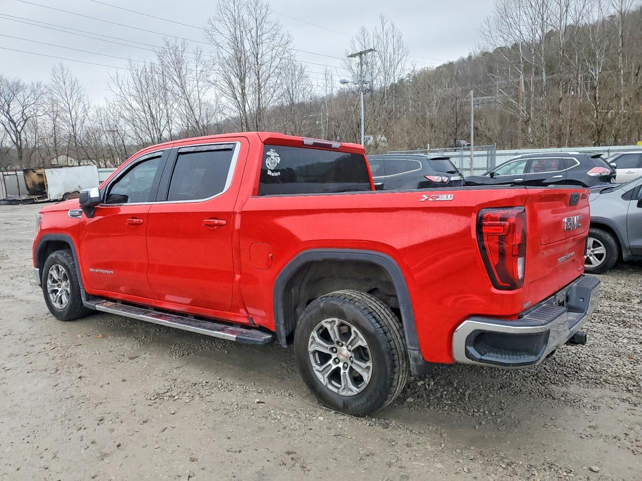 2022 GMC SIERRA LIMITED K1500 SLE photo 2
