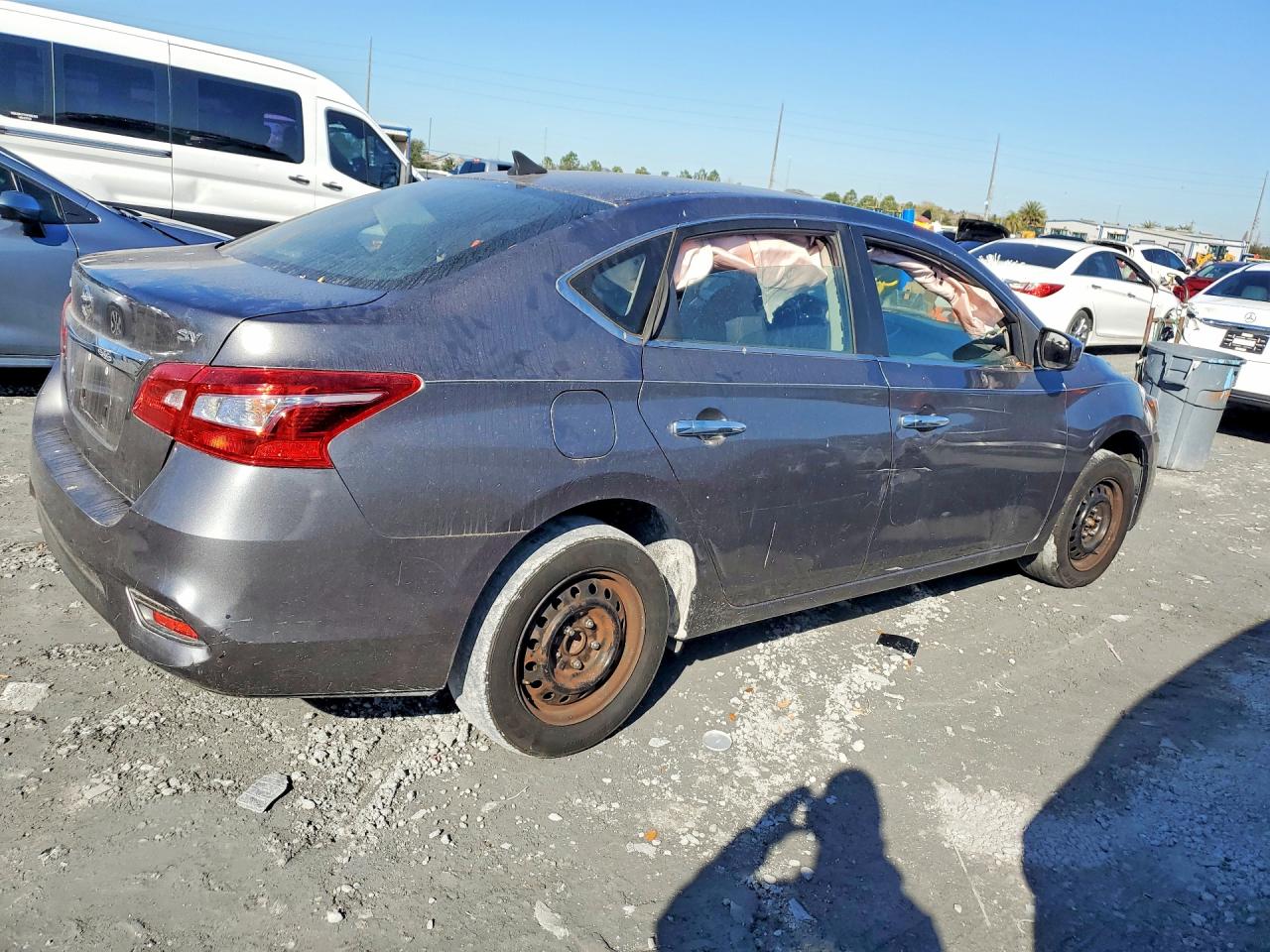2019 NISSAN SENTRA S photo 3