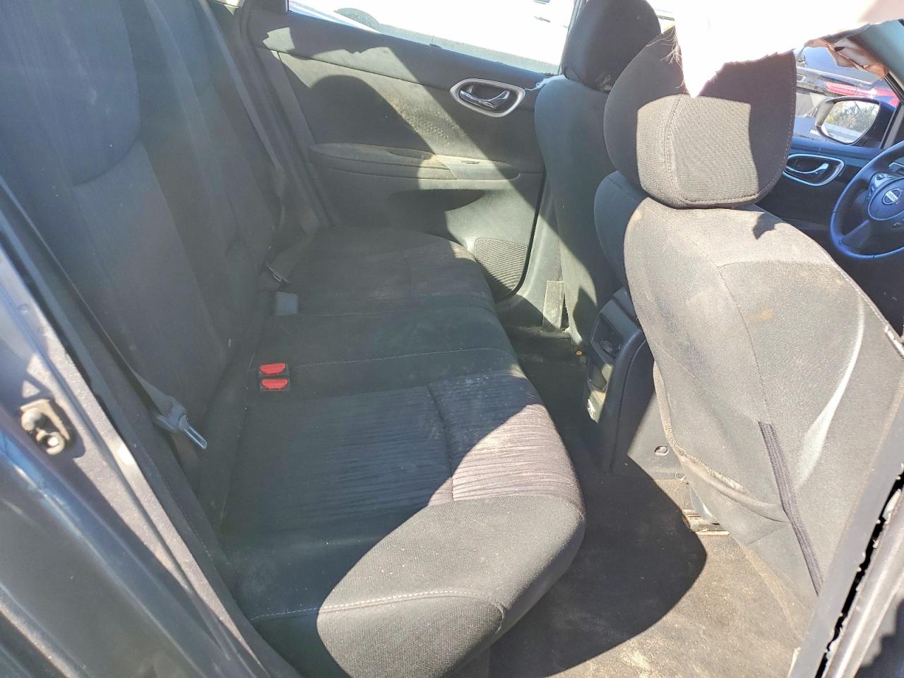 2019 NISSAN SENTRA S photo 10