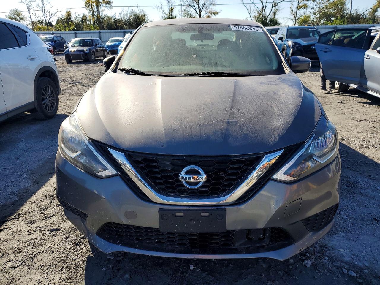 2019 NISSAN SENTRA S photo 5