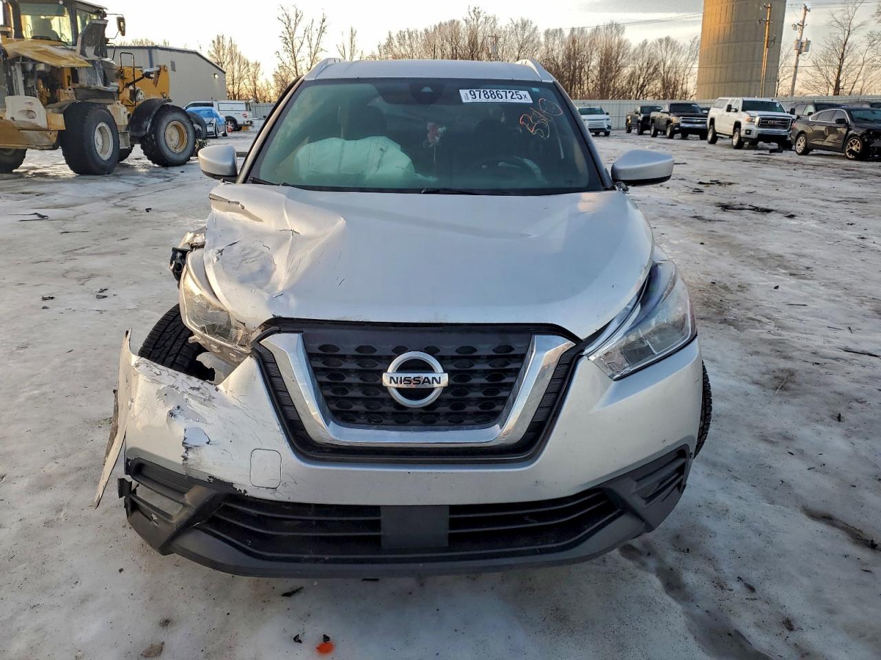 2020 NISSAN KICKS SV photo 5