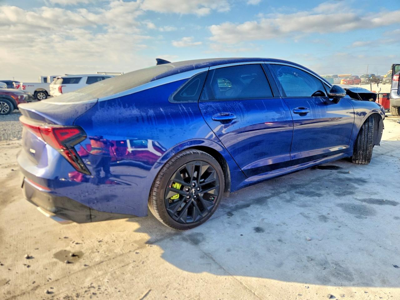 2025 KIA K5 GT photo 3