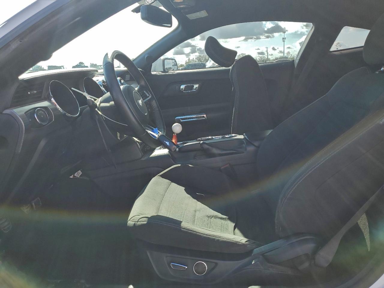 2017 FORD MUSTANG GT photo 7