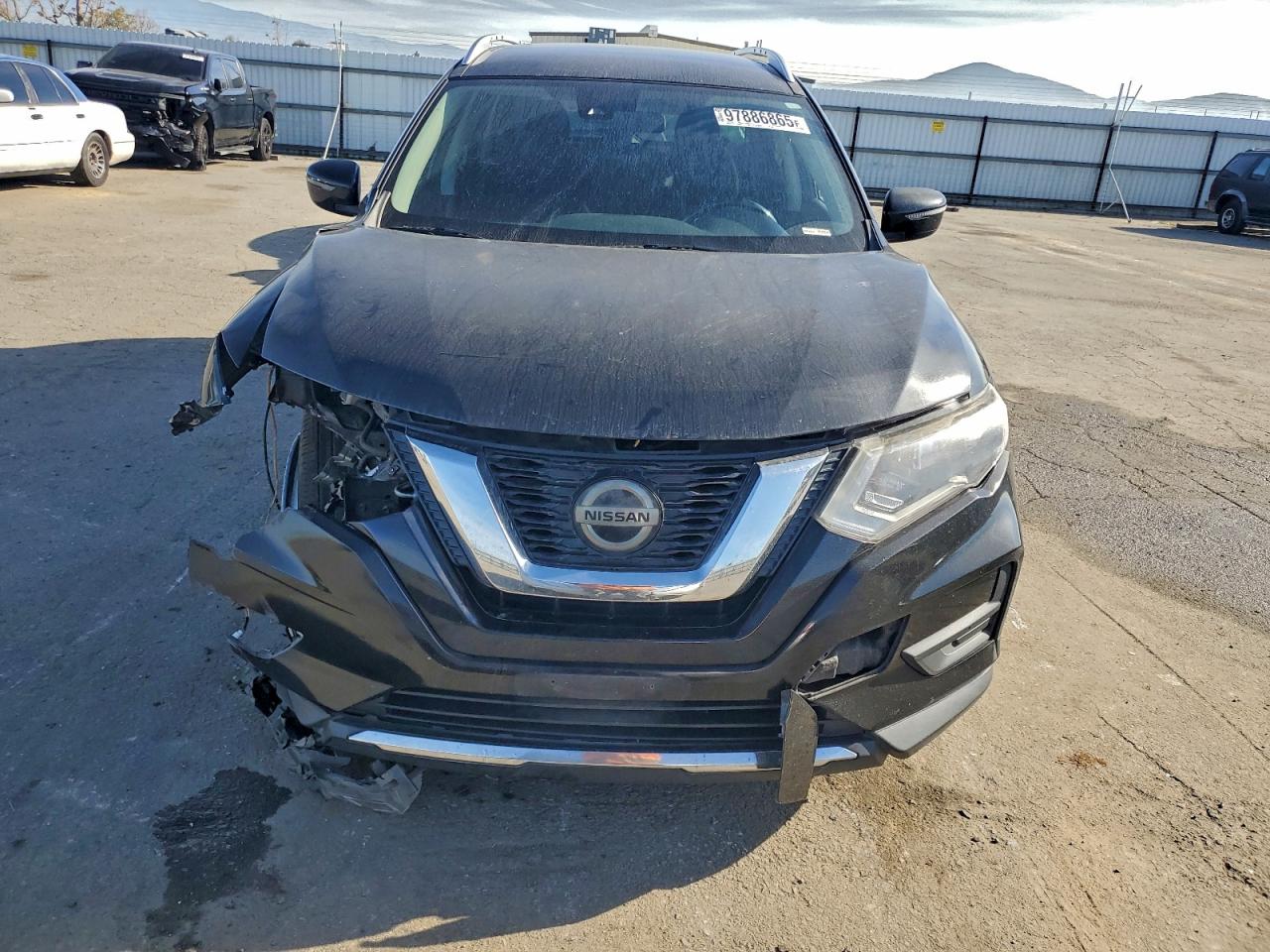 2019 NISSAN ROGUE S photo 5