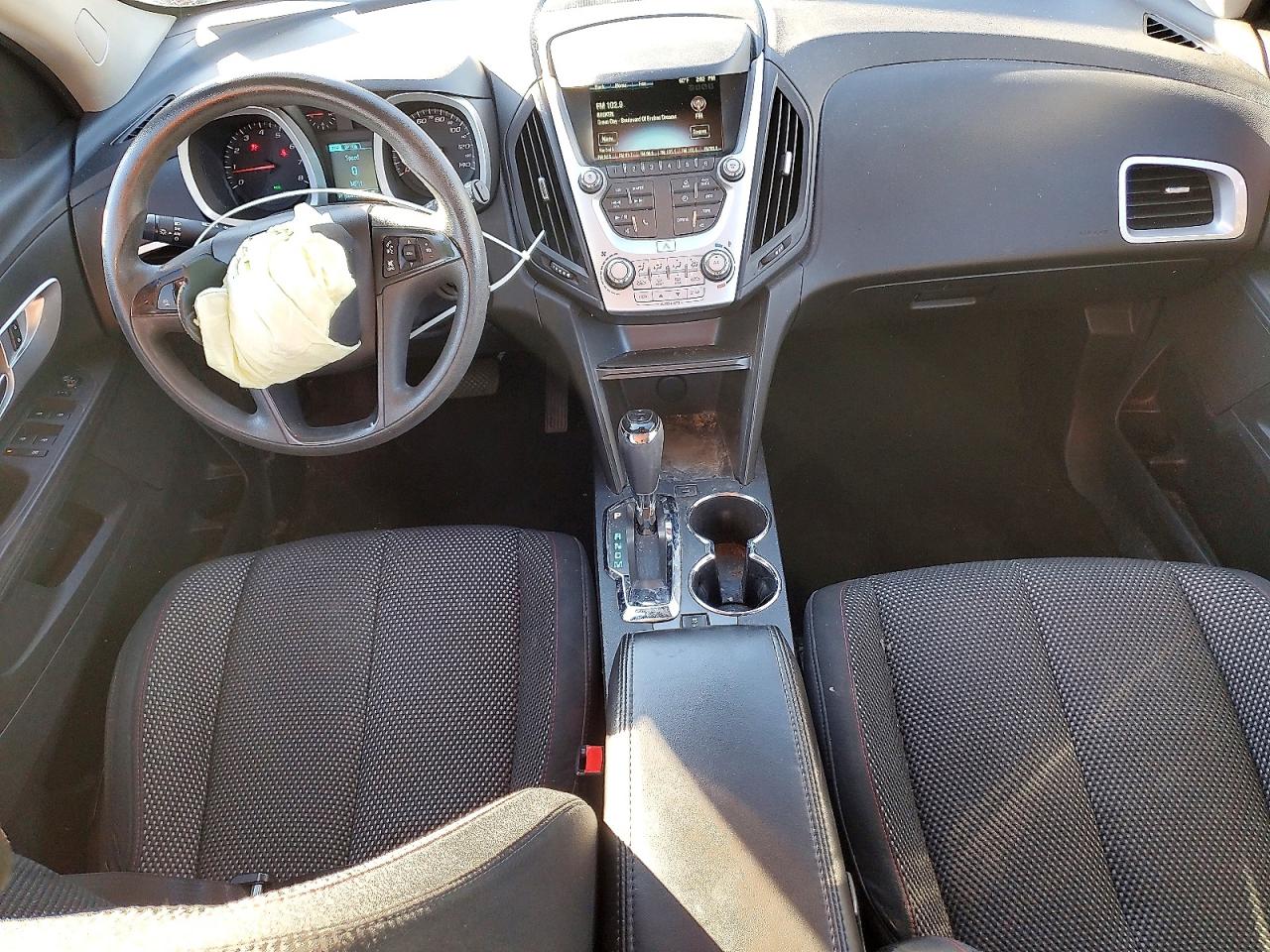 2017 CHEVROLET EQUINOX LS photo 8