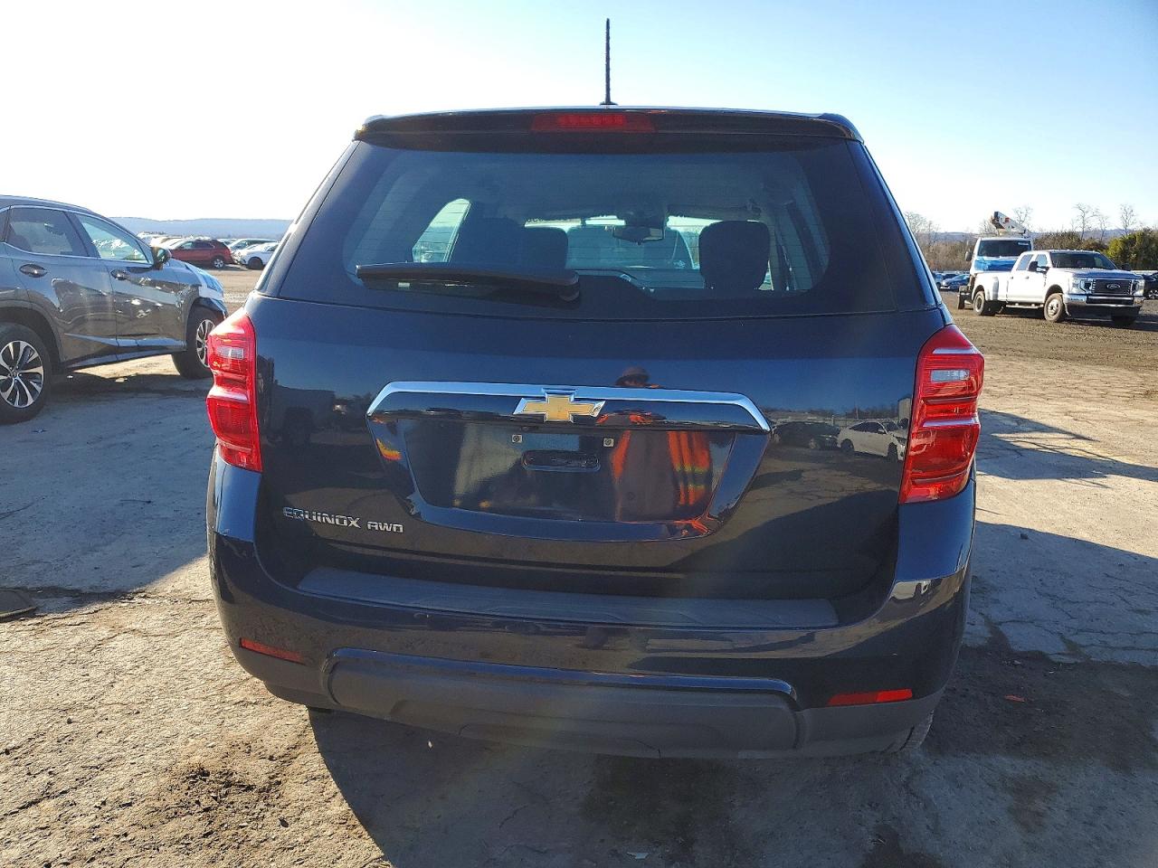 2017 CHEVROLET EQUINOX LS photo 6